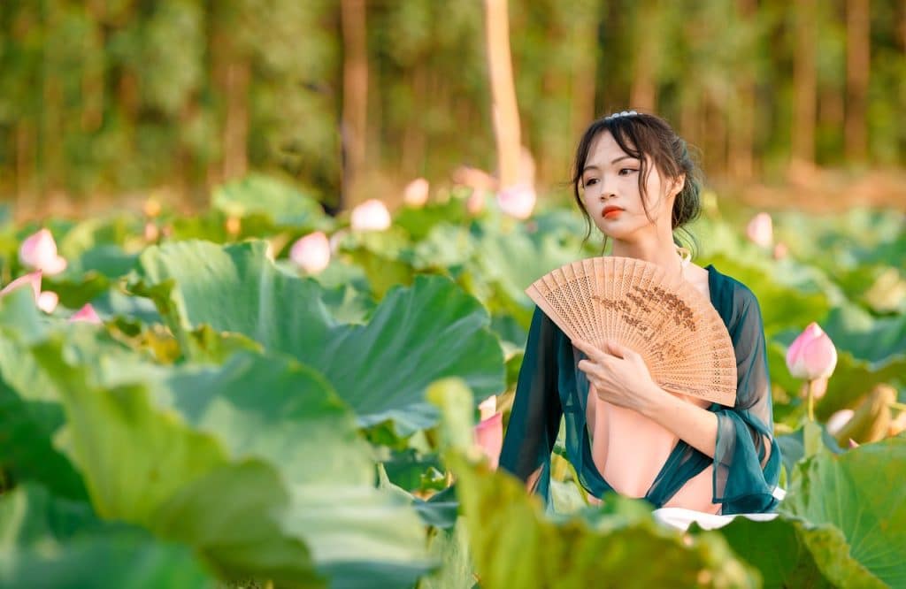 image presents Gardener Lindfield